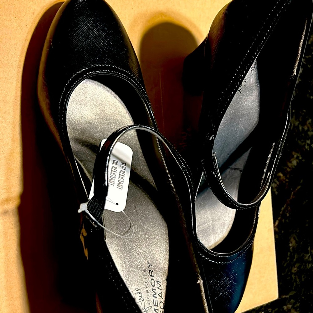 Life Stride work Heels